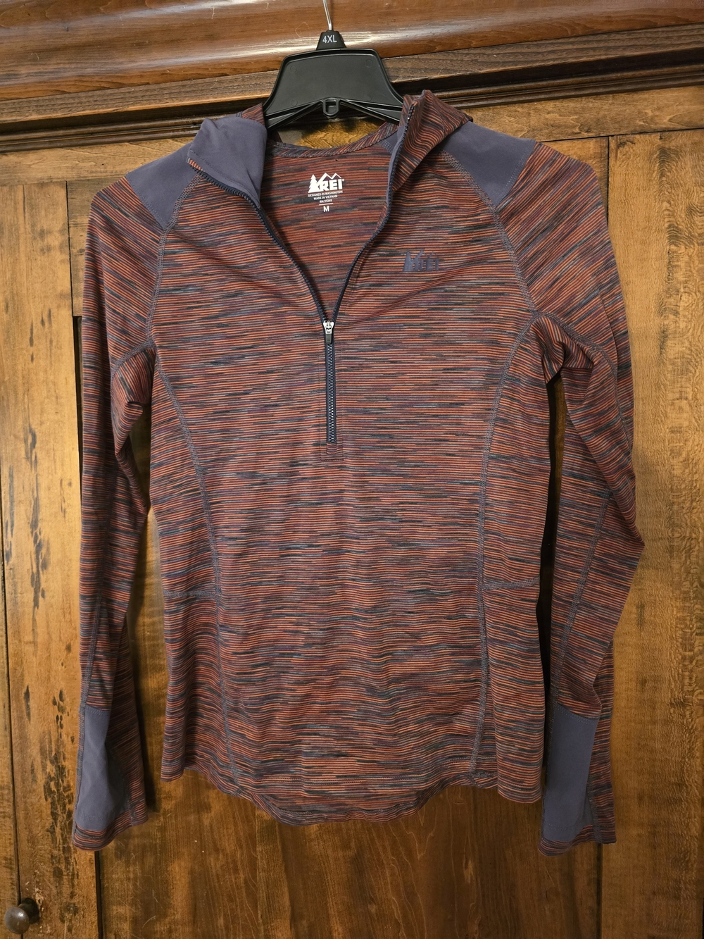 REI Womens Lightweight Half-Zip in Red and Navy Stripe Medium